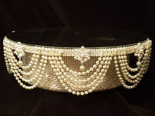 Load image into Gallery viewer, Pearl Drape Wedding Cake Stand, Crystal & Pearl Wedding Cake Display, Vintage Cake Riser bridal and Special Event Gatsby Vintage Cake holder