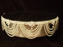 Load image into Gallery viewer, Pearl Drape Wedding Cake Stand, Crystal & Pearl Wedding Cake Display, Vintage Cake Riser bridal and Special Event Gatsby Vintage Cake holder
