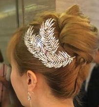 Load image into Gallery viewer, Crystal Vintage style 'Feathers' Wedding Hair Slide Bride hair clip Great Gatsby Vintage Glam Art Deco