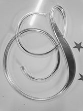 Load image into Gallery viewer, Mirror Letter cake topper 4 " monogram linitial acrylic Cake Topper decor, Wedding cake topper letters decorations.