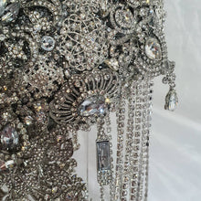 Load image into Gallery viewer, Luxury Brooch bouquet.7" Jewel crystal wedding bouquet, Bridal Brooch Bouquet,cascade Jewel bouquet by Crystal wedding uk