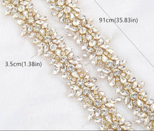 Load image into Gallery viewer, 1 yard sparkling SILVER GOLD or rosegold rhinestone embellishment chain trimming by Crystal Wedding UK