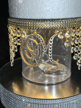 Load image into Gallery viewer, Personalised Crystal Monogram Cake Divider with Glass Slipper, LED Cake Separator, Luxury Wedding Quinceañera Cake Stand Insert