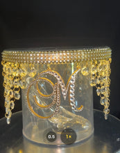 Load image into Gallery viewer, Monogram Glass slipper cake separator, shoe wedding cake separator 8" cake divider by Crystal wedding uk