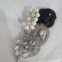 Load image into Gallery viewer, Crystal and pearl brooch bouquet with pearl & rhinestone drape by Crystal wedding uk
