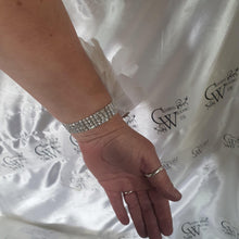 Load image into Gallery viewer, Feather wrist corsage,The Great Gatsby 1920's feather rhinestone brooch.