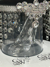 Load image into Gallery viewer, Glass slipper cake separator, shoe wedding cake separator ,8" cake divider by Crystal wedding uk