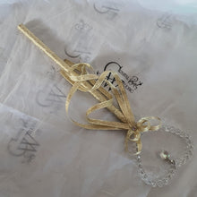 Load image into Gallery viewer, Crystal heart flower girl wand by Crystal wedding uk