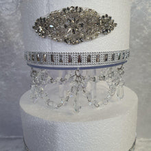 Load image into Gallery viewer, Glass slipper cake divider plus 2 crystal dividers - set of 3 pieces with LED lights. by Crystal wedding uk