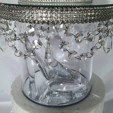 Load image into Gallery viewer, Glass slipper cake separator shoe, LED wedding cake divider chandelier shoe cake stand by Crystal wedding uk