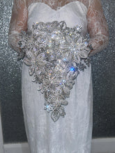 Load image into Gallery viewer, Premium Super SHINY Diamante Brooch Bridal Bouquet: crystal bouquet