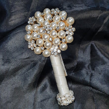 Load image into Gallery viewer, Ivory flower Brooch Groom usher small Boutonniere,Prom corsage,Wedding Buttonhole Boutonnière by Crystal wedding uk