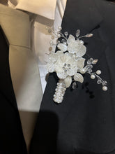Load image into Gallery viewer, Ivory flower boutionerre lapel pin for groom and groomsmen, bouquet by crystal wedding uk