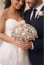 Load image into Gallery viewer, Gold brooch bouquet. Luxury Crystal pearl & Brooch Bridal Bouquet