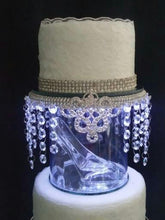 Load image into Gallery viewer, Glass Shoe Wedding Cake Stand – Crystal Glass Slipper Cake Display, Elegant Bridal Cake Stand, Luxury Wedding Dessert Display