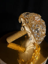 Load image into Gallery viewer, Gold brooch bouquet. Luxury Crystal pearl & Brooch Bridal Bouquet