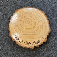 Load image into Gallery viewer, Personalized Wood Slice Cake Stand, Premium quality Varnished Engraved Rustic Wedding Display stand, Personalised log Slice