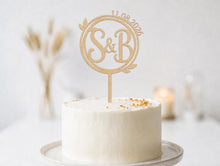 Load image into Gallery viewer, Personalised Wedding Cake Topper with Date & Couples Initials Anniversary Rustic topper, Wedding Cake Topper, Custom Wedding Cake Topper