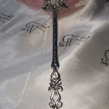 Load and play video in Gallery viewer, Blush feather Fan Bridesmaid   bouquet fan for flower girl small wedding fan- ANY COLOUR by Crystal wedding uk