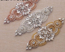 Load image into Gallery viewer, Brides sash belt , rhinestone pearl  bridal dress belt.
