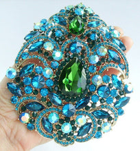 Load image into Gallery viewer, Mini brooch bouquet