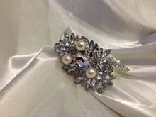 Load image into Gallery viewer, Large side tiara, Pearl crystal hairband, hairpeice