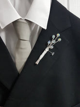Load image into Gallery viewer, Groom Boutonniere, crystal wire buttonhole  Wedding Buttonhole Pin.  Wedding Boutonnière by Crystal wedding uk