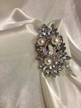 Load image into Gallery viewer, Large side tiara, Pearl crystal hairband, hairpeice