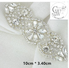 Load image into Gallery viewer, Vintage Glam hair comb, Art Deco, Crystal rhinestone hairpiece, Great Gatsby.