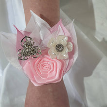 Load image into Gallery viewer, Wedding Boutonniere, wrist corsage.  broochbuttonhole , Wedding Buttonhole Pin for groom, usher, groomsman. by Crystal wedding uk