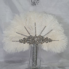 Load image into Gallery viewer, OFF WHITE Wedding feather fan, brides ostrich fan, wedding hand fan- custom made by Crystal wedding uk
