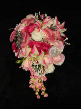 Load image into Gallery viewer, Brooch bridal flowers artificial bouquet