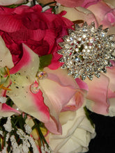 Load image into Gallery viewer, Brooch bridal flowers artificial bouquet