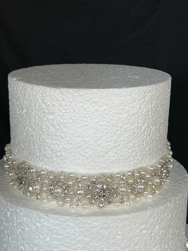 Luxury sparkling pearl rhinestone embellishment chain trimming 1 yard, by Crystal Wedding UK