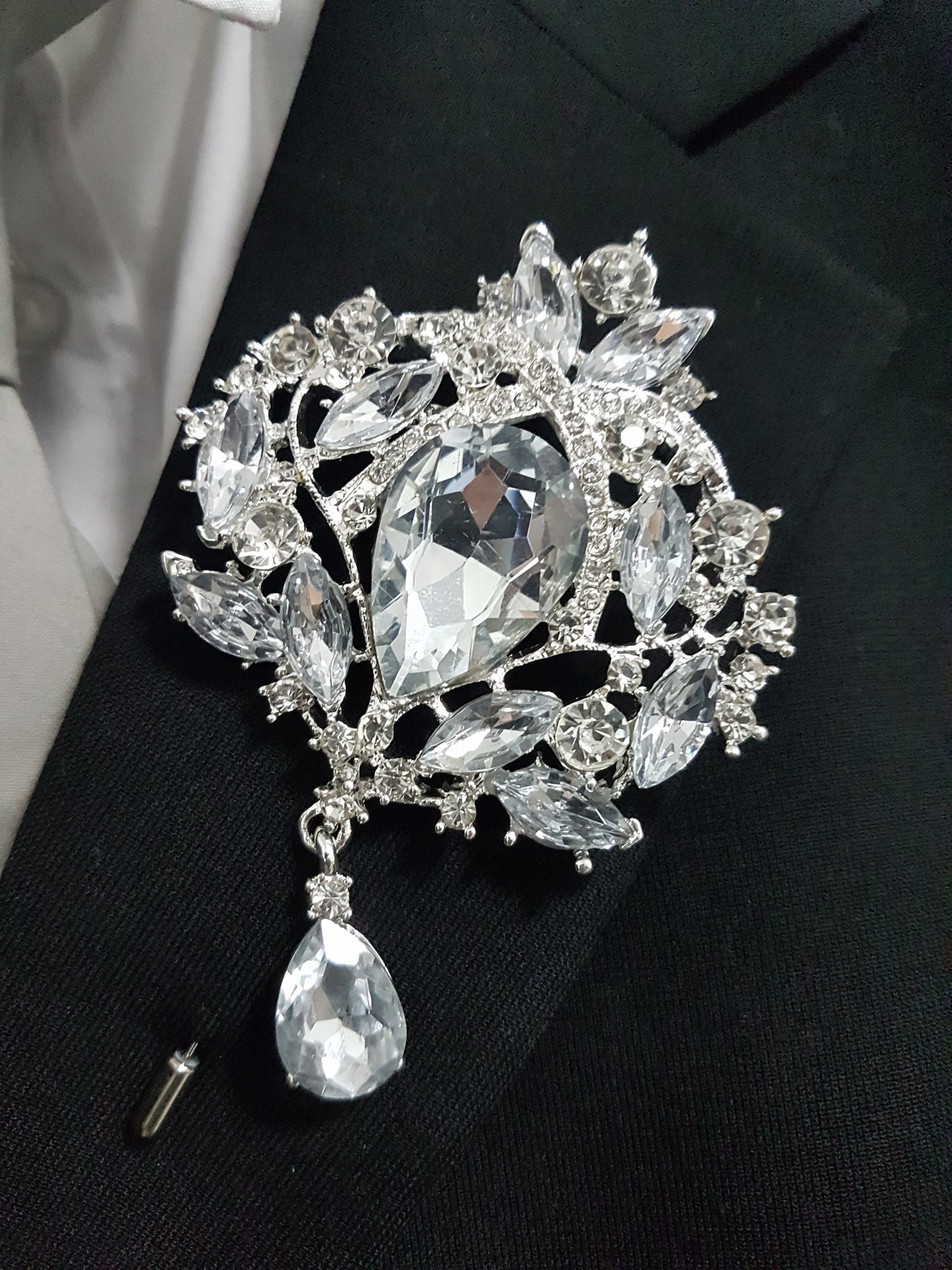 10PCS Coutonniere, buttonhole. Ladies dress corsage, Groom,usher Silver brooch rhinestone drop, Wedding Buttonhole Pin by Crystal wedding uk