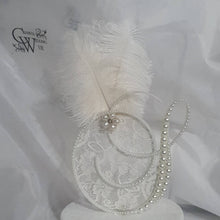 Load image into Gallery viewer, Pearl Monogram Cake Topper: Lace &amp; Feather, Gatsby Style Initial (6")
