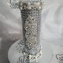 Load image into Gallery viewer, Bling Bouquet Holder, rhinestone crystal Diamonte holder, Rhinestone &amp; pearl Wedding Bouquet Holder , Glam Bling Bouquet Holders
