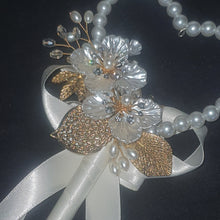 Load image into Gallery viewer, Pearl Heart Flower Girl Wand: Ivory Wedding Wand
