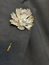 Load image into Gallery viewer, White gold flower Brooch Groom usher small Boutonniere. Alternative flower lily,Wedding Buttonhole Pin. Boutonnière by Crystal wedding uk
