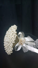 Load image into Gallery viewer, Pearl brides bouquet - Perfect for a vintage wedding
