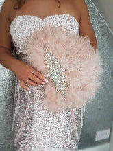 Load image into Gallery viewer, Set of 4 Feather Fan bouquets, Ostrich feathers,Great Gatsby wedding style 1920's - any colour as custom made
