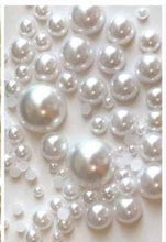 Load image into Gallery viewer, Crystal Heart Wedding Cake Topper Elegant wedding Cake Decoration Engagement cake topper
