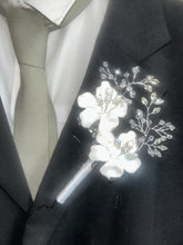 Load image into Gallery viewer, White Flower Rhinestone Wedding Boutonniere: Silver Ribbon Stem
