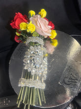 Load image into Gallery viewer, Rhinestone Crystal Bouquet Handle Holder: Glam Wedding Bouquet

