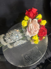 Load image into Gallery viewer, Rhinestone Crystal Bouquet Handle Holder: Glam Wedding Bouquet
