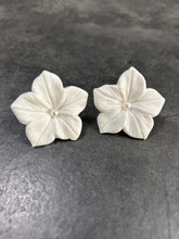 Load image into Gallery viewer, Handmade White Flower pearl Earrings - Delicate Clay Flowers Stud Earrings by Crystal wedding UK
