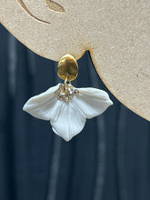 Load image into Gallery viewer, Handmade White Flower Earrings - Delicate Clay Flowers Stud Earrings by Crystal wedding UK
