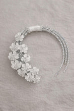 Load image into Gallery viewer, Wedding bouquet Bridal Bouquet Rhinestone Lily Flower, Floral Crystal wedding flowers
