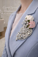 Load image into Gallery viewer, Crystal brooch buttonhole Groom boutionerre Ladies Rhinestone wedding flower Mens rose lapel pin for suit Jacket
