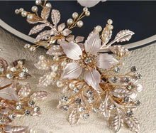 Load image into Gallery viewer, Champagne Bridal Bouquet Gold Wedding Bouquet Luxury Keepsake Flower Bouquet Pearl Bride Bouquet Gatsby 1920's style
